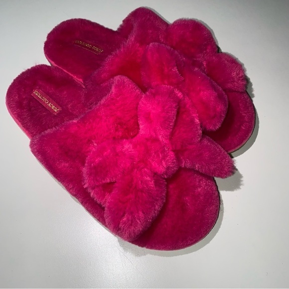 Juicy Couture Pink Fuzzy Bow Slippers New Out of Box Soft Plush House Shoes - Picture 6 of 6